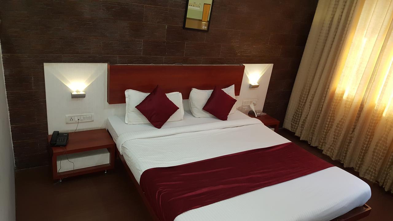 بانفيل Hotel Khandesh Residency المظهر الخارجي الصورة