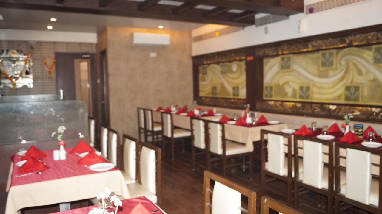 بانفيل Hotel Khandesh Residency المظهر الخارجي الصورة